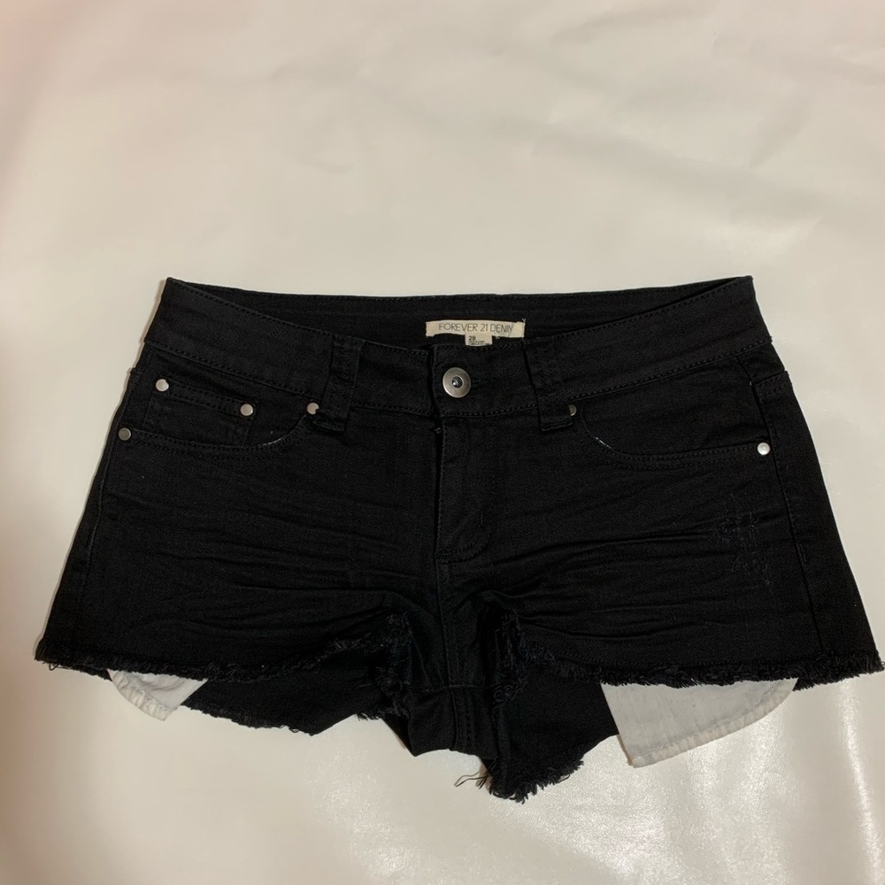 Forever 21 distressed black denim shorts size 28